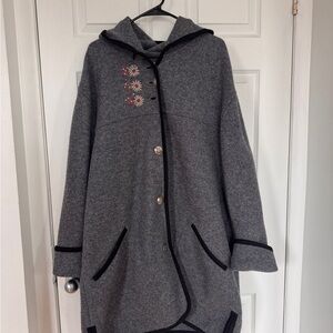 Vintage 1990s LL Bean 100% Pure Wool Grey Coat with Floral Embroidery